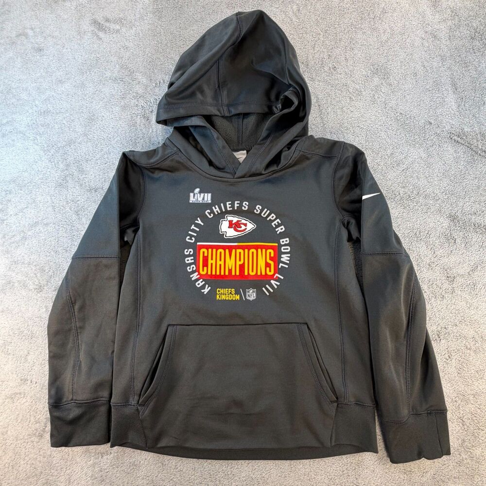 Nike Youth Kansas City Chiefs Super Bowl LIV Champions Hoodie Size 8